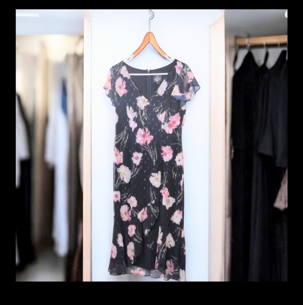Adrianna Papell Dark Blue and Pink Floral High Low Dress, Size 6 Beautiful NWT
